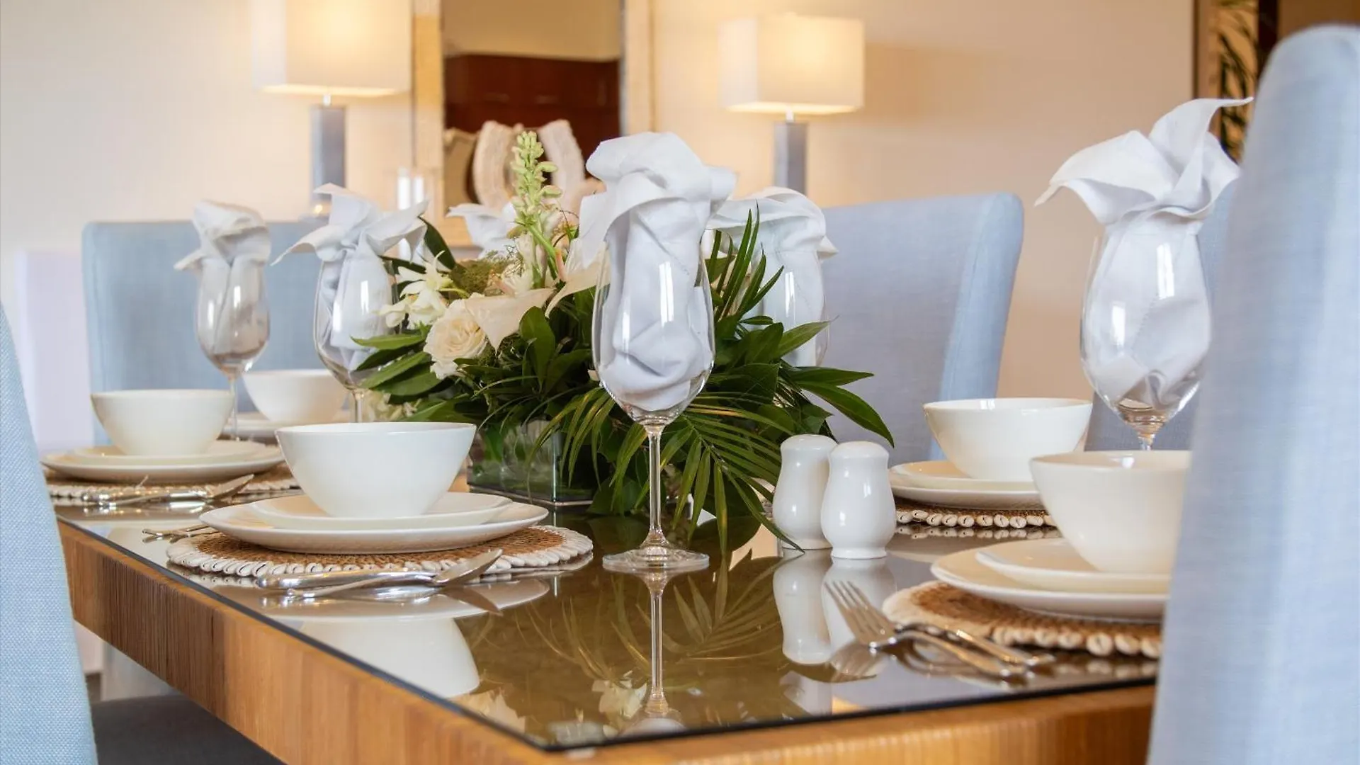 Freshly Renovated, Spectacular Ocean Views, Ultra-luxe Blue Ocean H401