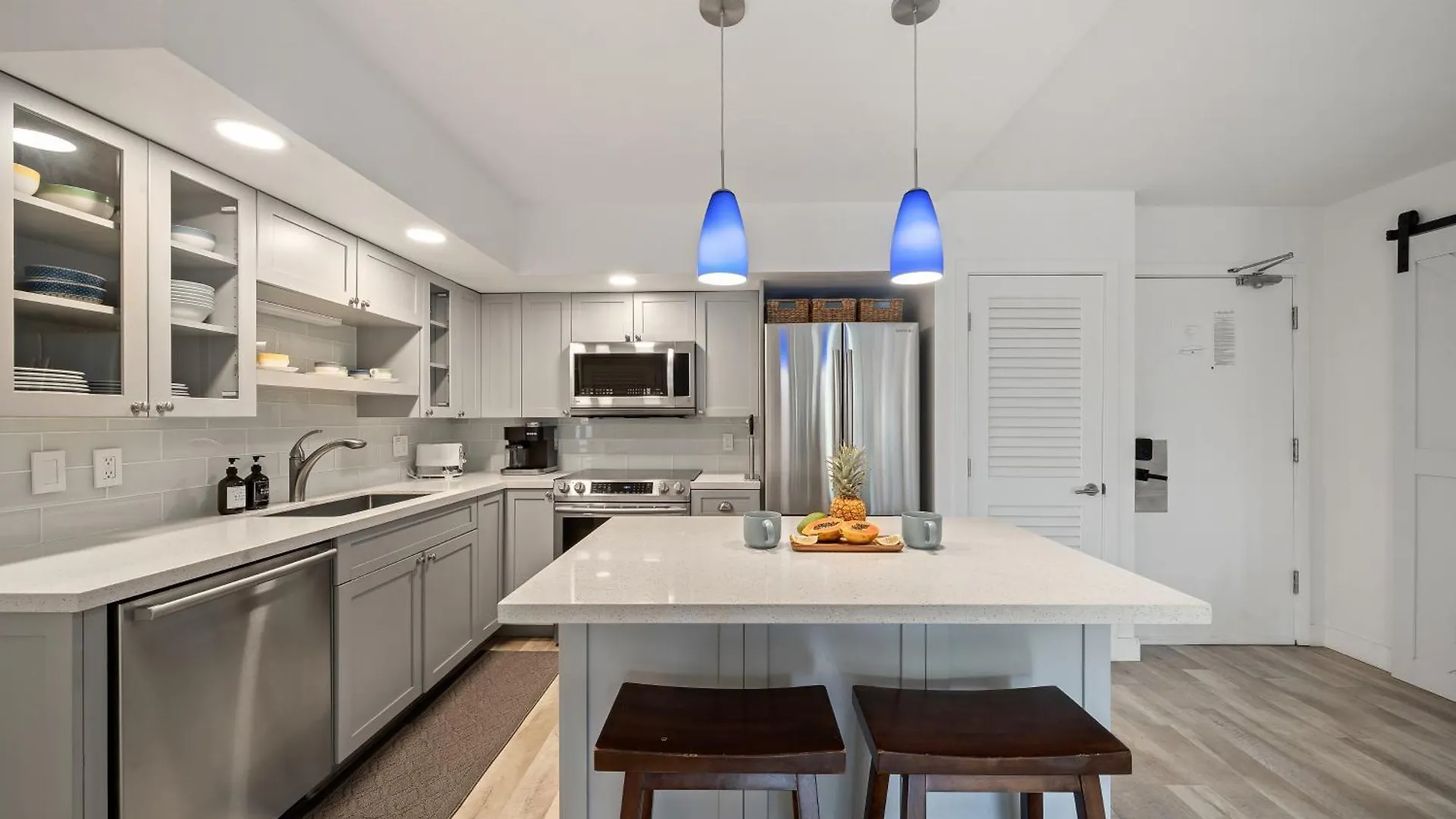 Apartmanhotel Renovated - 3 Min Walk To Toes In The Sand! *
