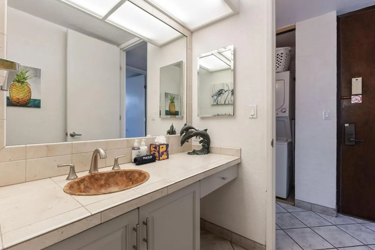 Papakea K301- Oceanview 1 Bedroom Coastal لاهينا