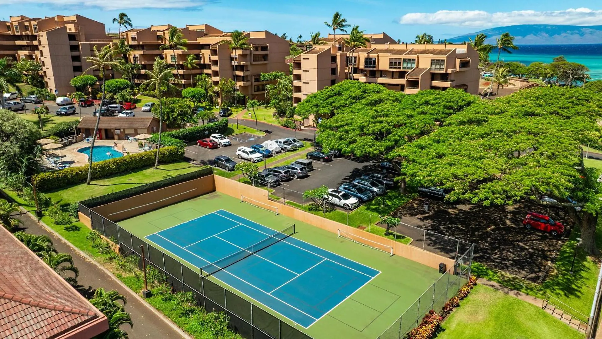 Resort Oceanview Kahana - Walk To & Dining 3*