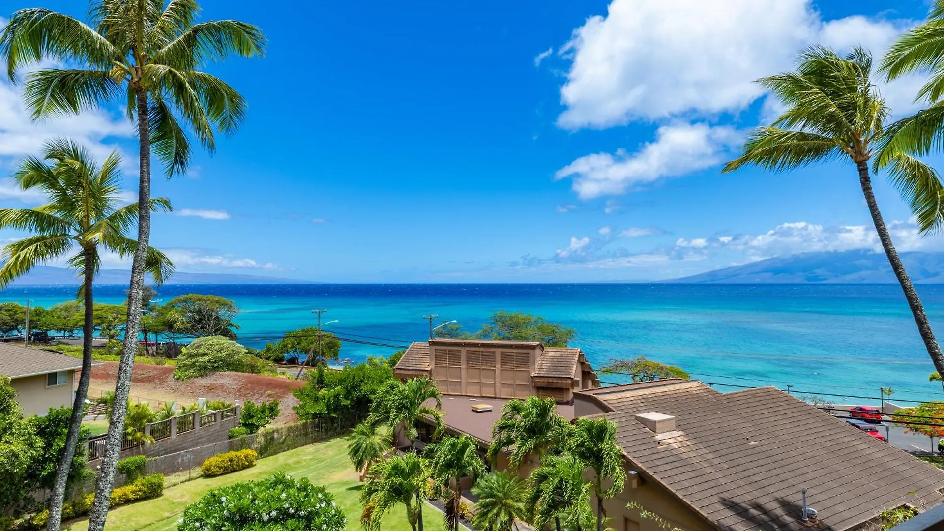 Oceanview Kahana - Walk To & Dining Resort