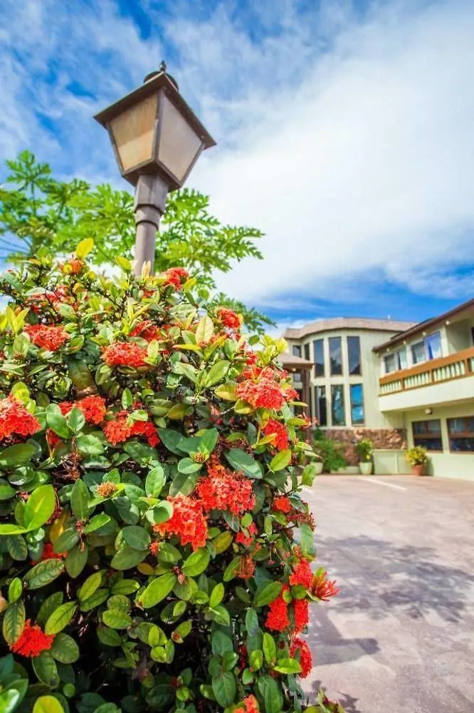 House Of Fountains Bed & Breakfast Lahaina