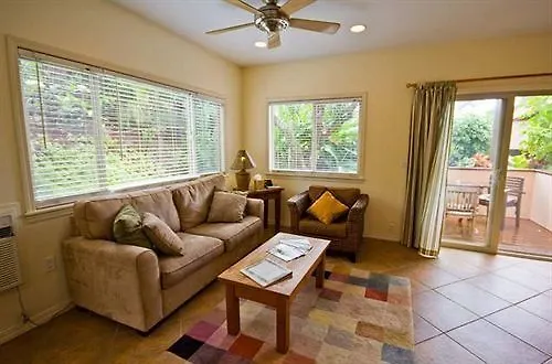 Kaiholo Hale Hotel 3*