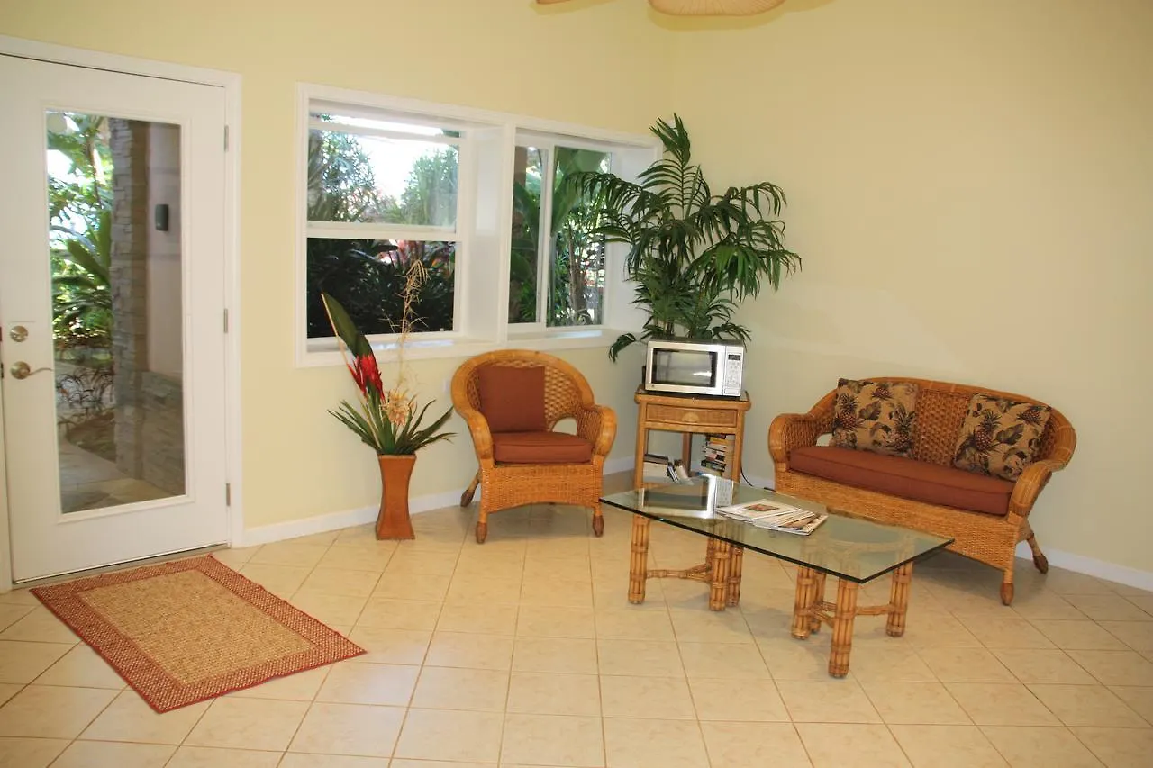 Maui House Bed & Breakfast