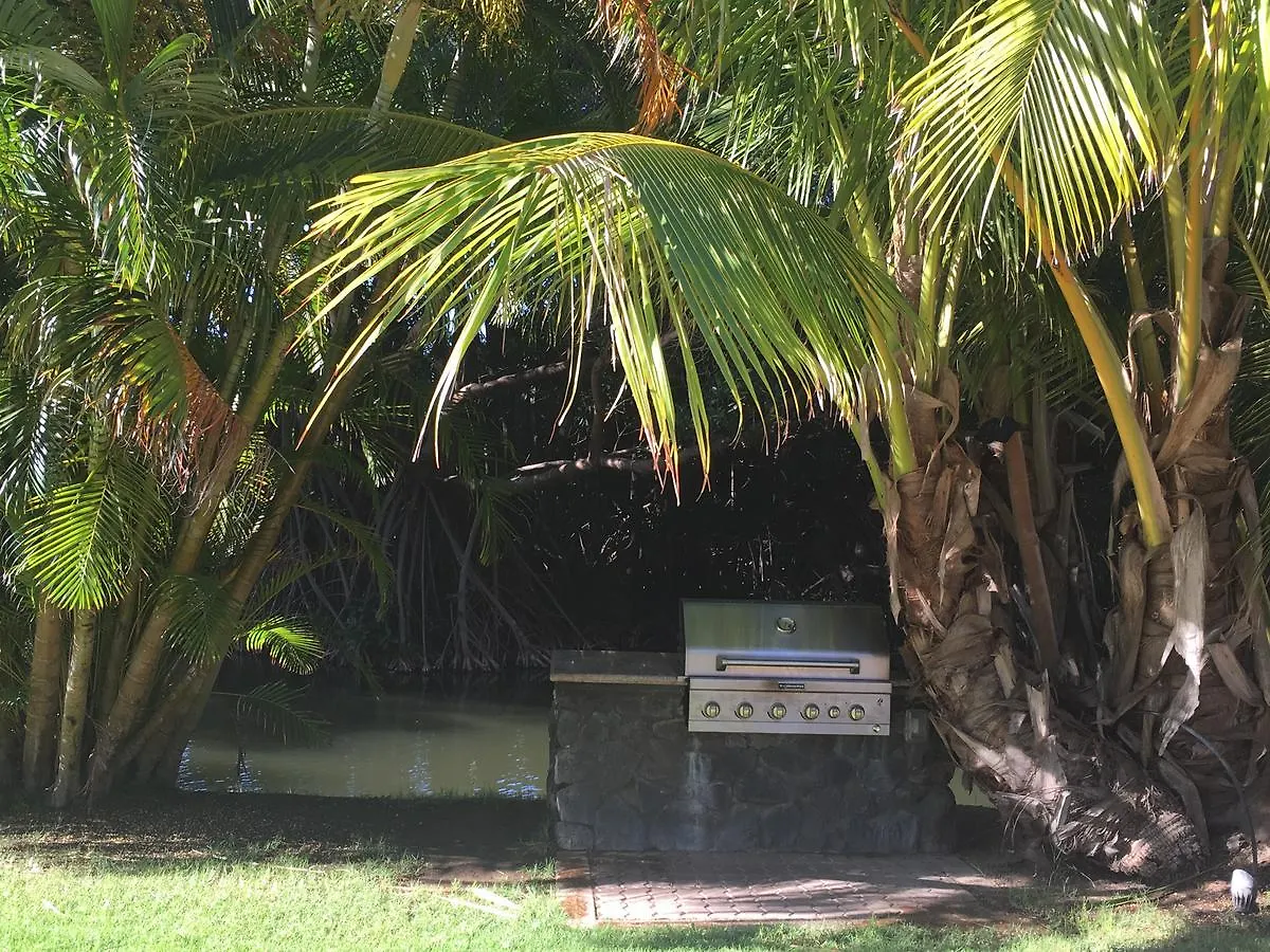Aloha Aku Bamboo - Discover Beachfront Serenity Apartmán *