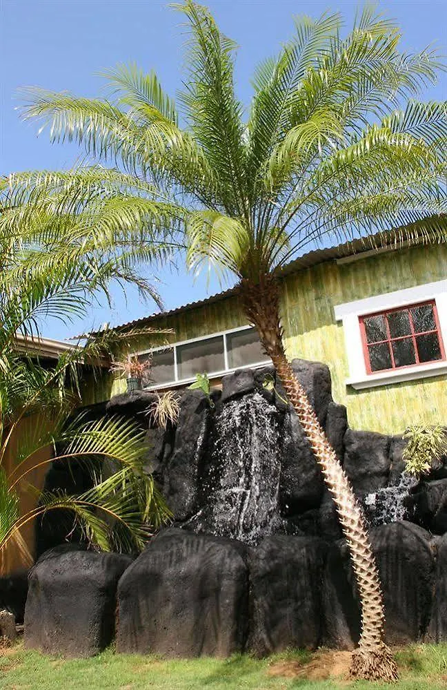 Lodge Nalu Kai Paia