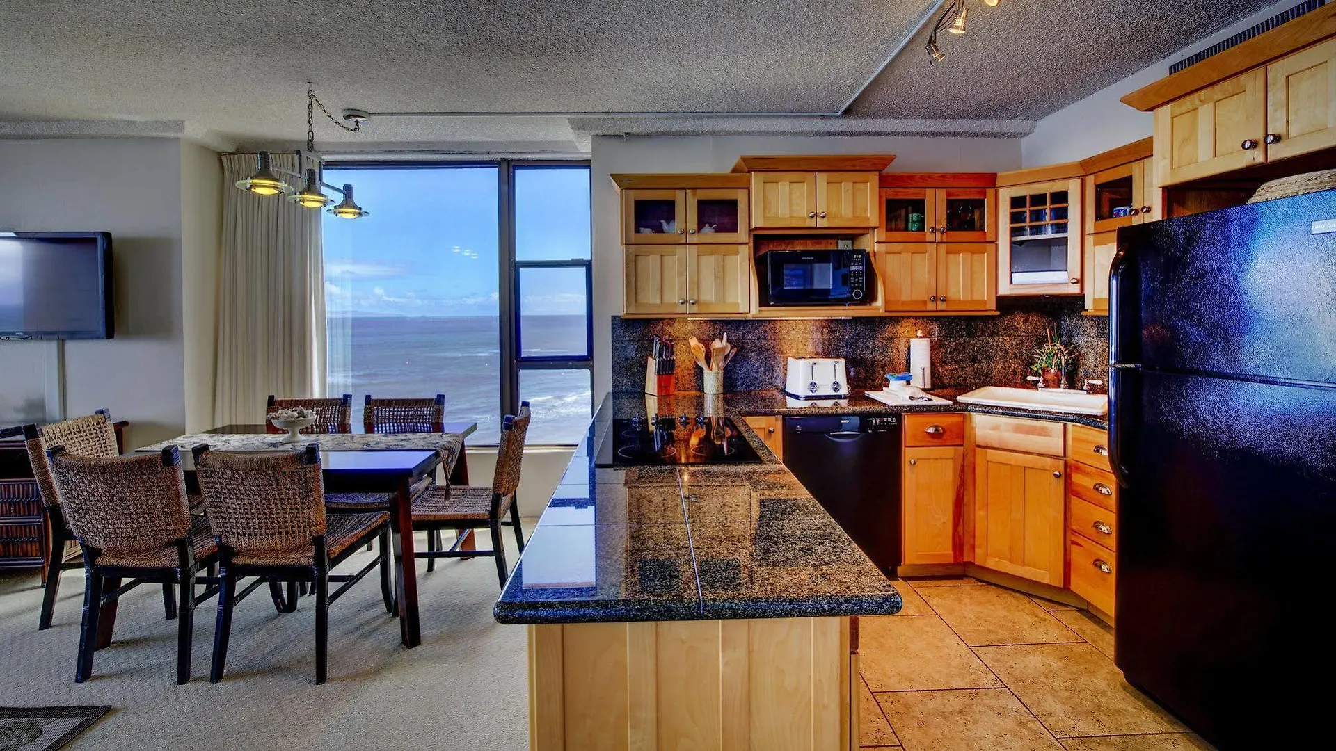 Maui Kai Aparthotel 3*