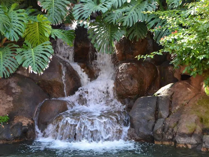 Kahana Falls Resort 3*