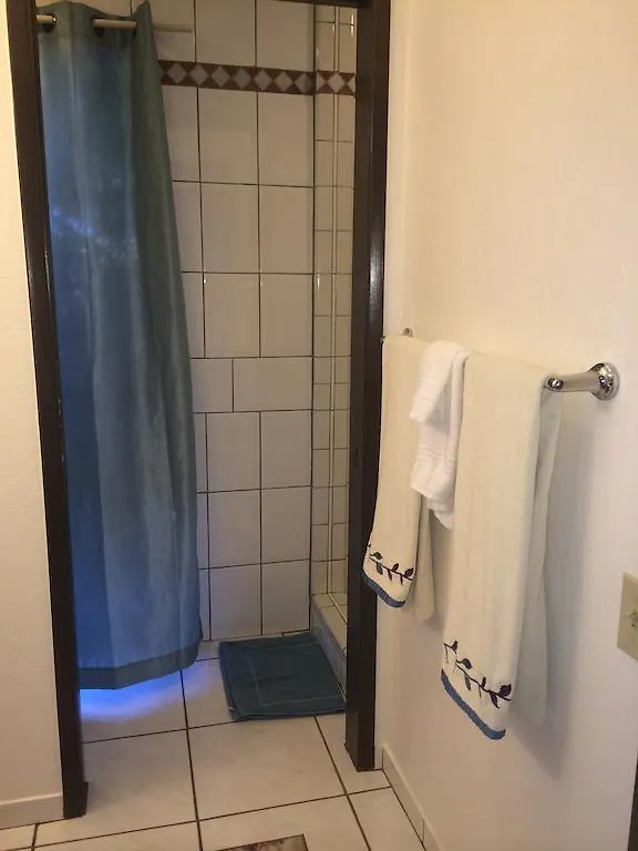 House Of Fountains Bed & Breakfast 3*