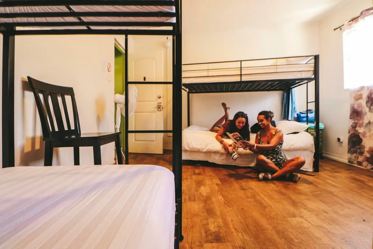 Hostel Central Maui