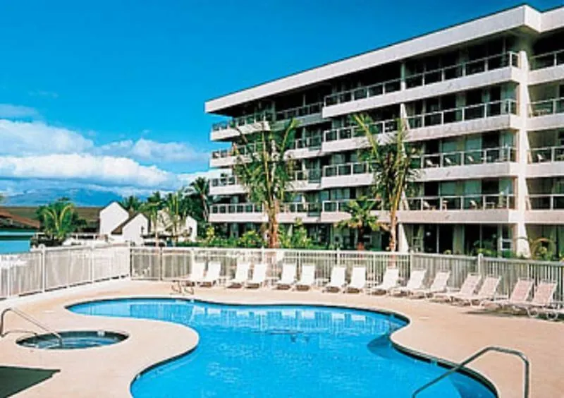 Aston Mahana At 4*