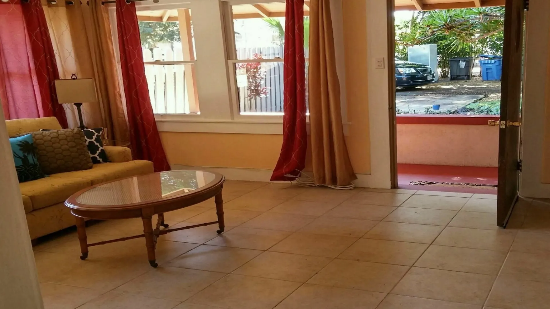 3 Bedroom Vacation Apartment Kīhei