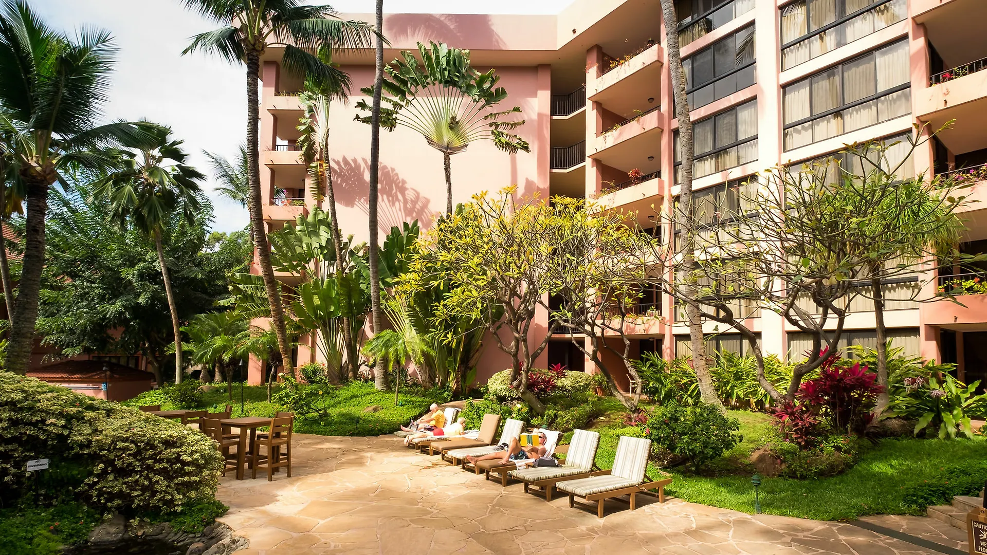 Resort Kahana Falls