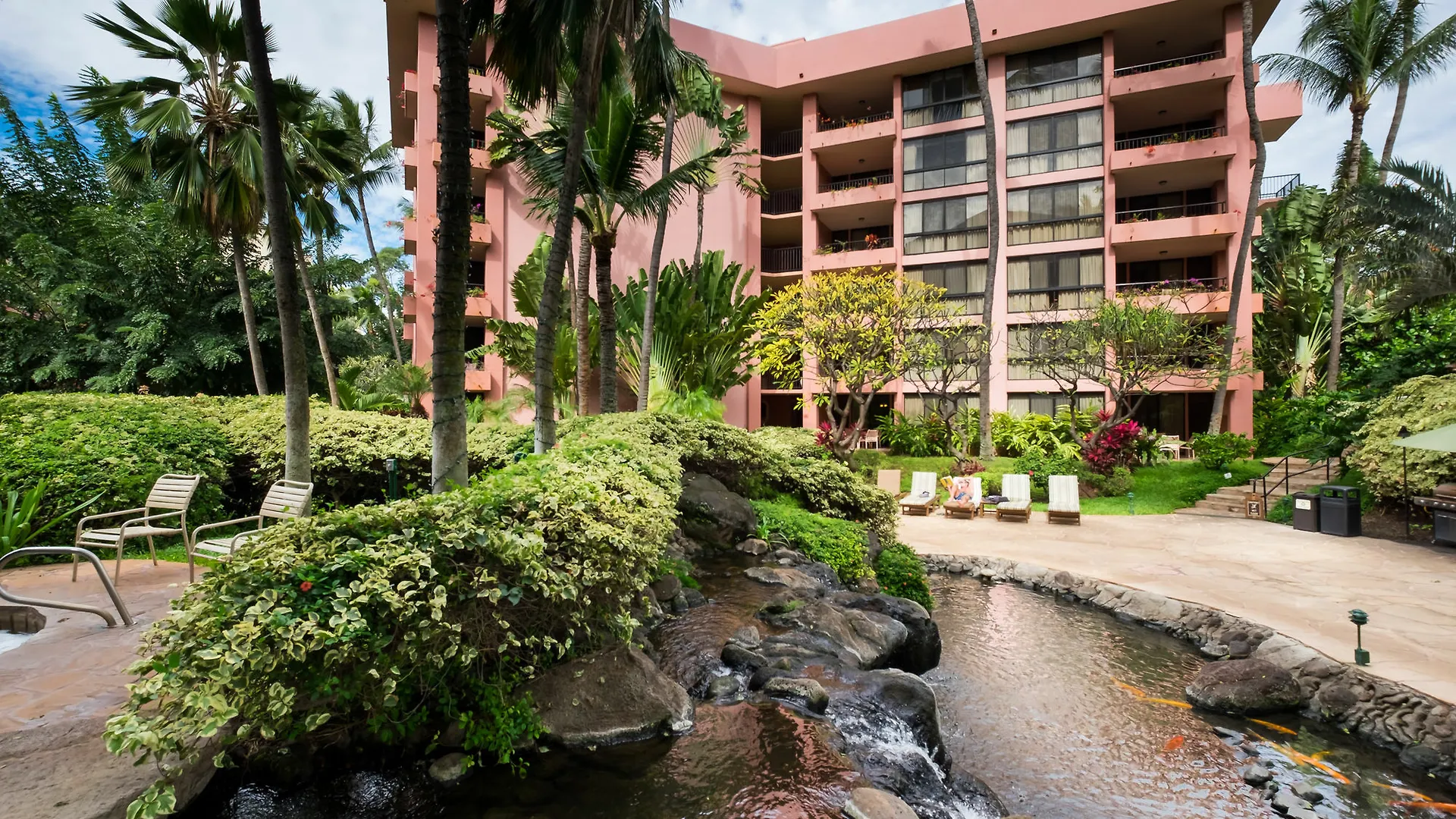 Kahana Falls Resort 3*