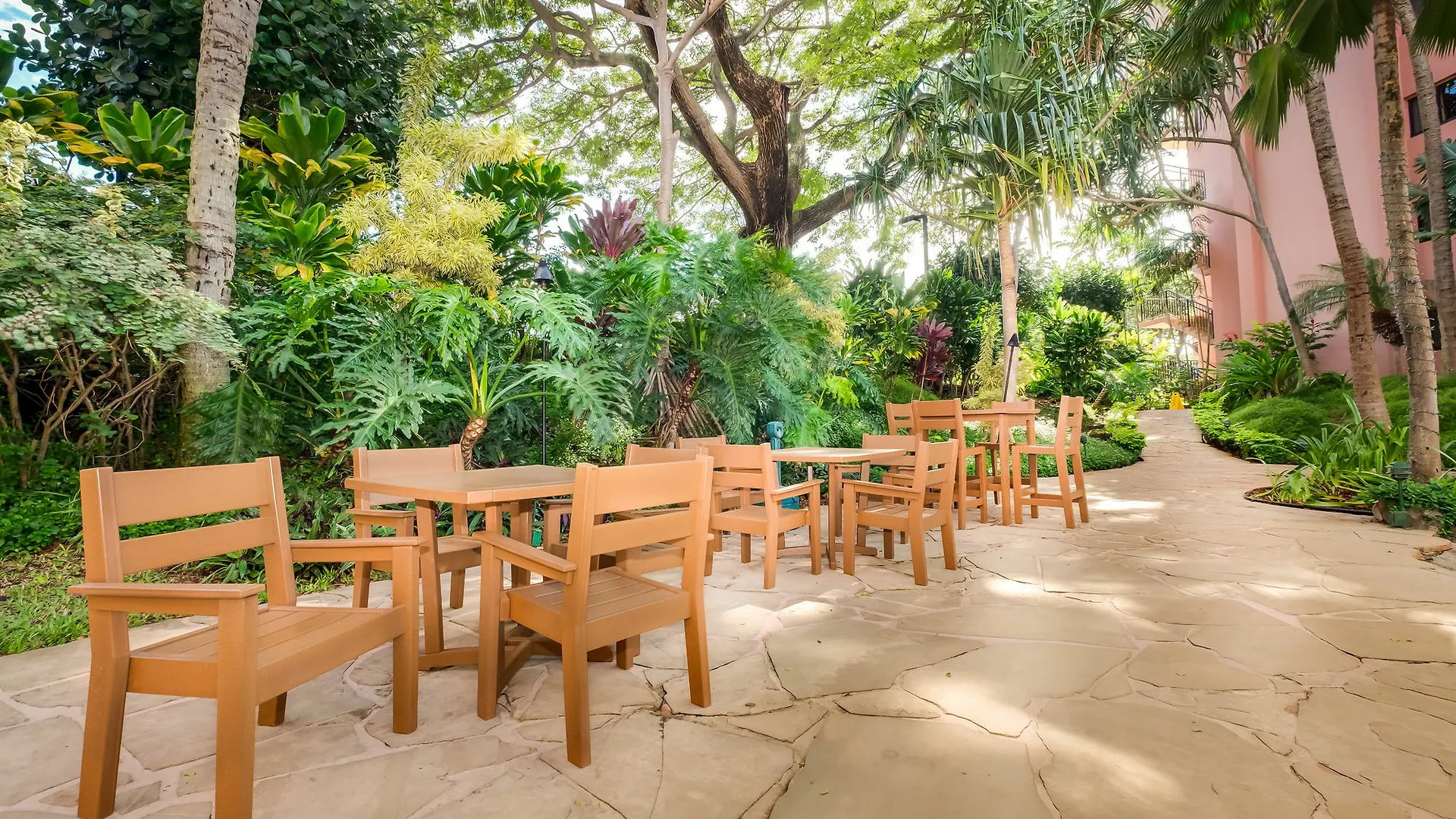 Resort Kahana Falls 3*