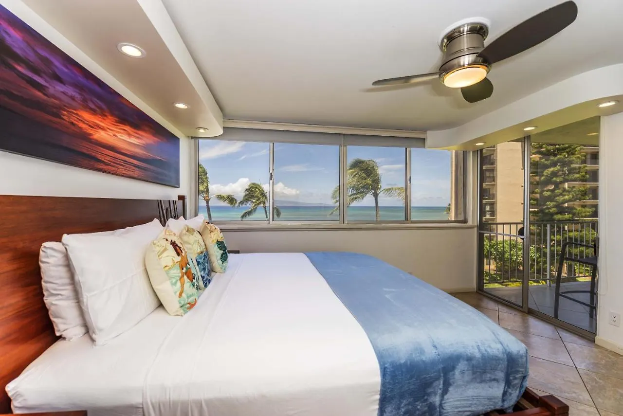 Royal Kahana 409