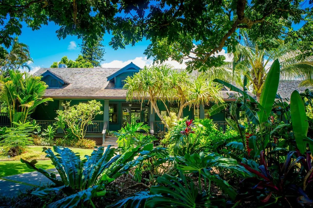 Lumeria Maui, Educational Retreat Center אכסניה *