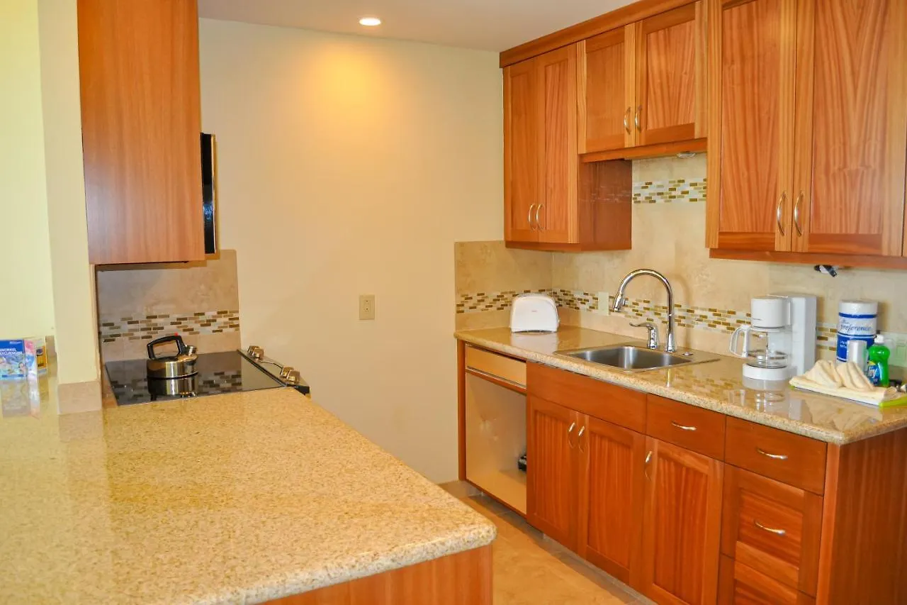 Shores 125 Hotel Lahaina