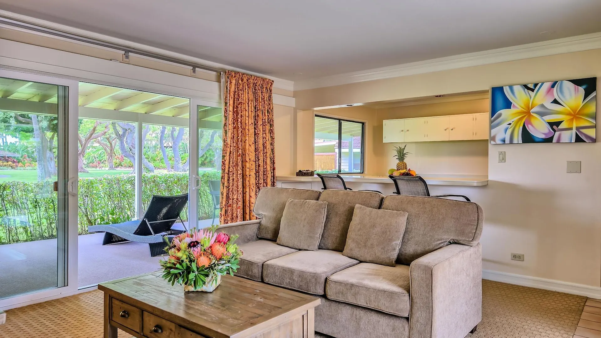 Royal & 4* Lahaina