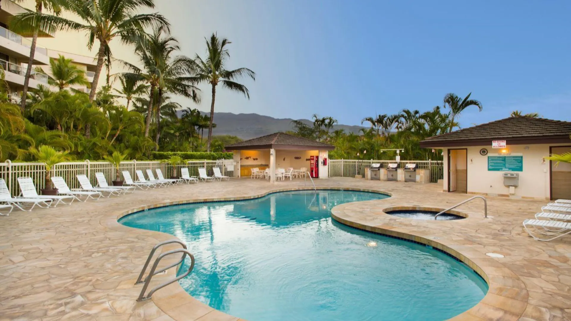 Aston At The Maui Banyan 3* Wailea (Maui)