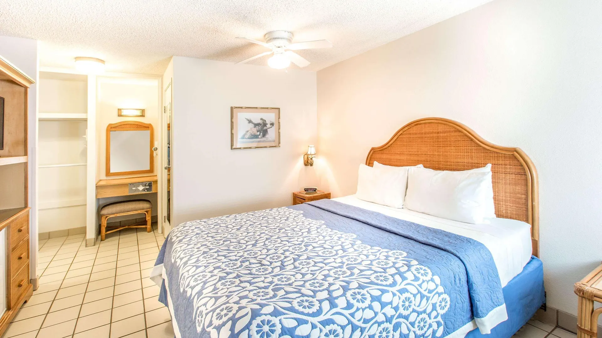 Days By Wyndham Maui Oceanfront Hotell