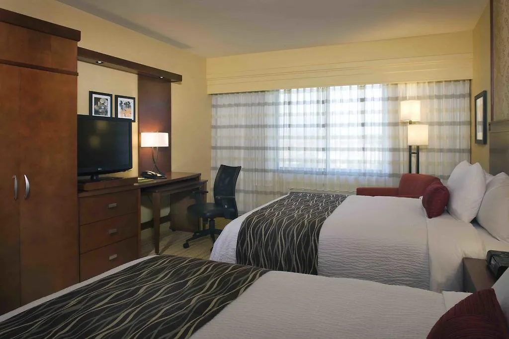 Courtyard By Marriott Maui Airport Hotel 3*