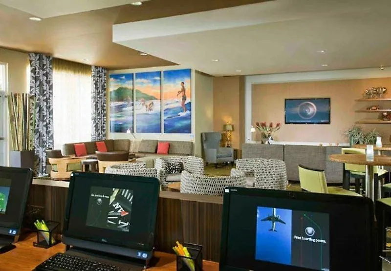 Courtyard By Marriott Maui Airport Hotel Kahului