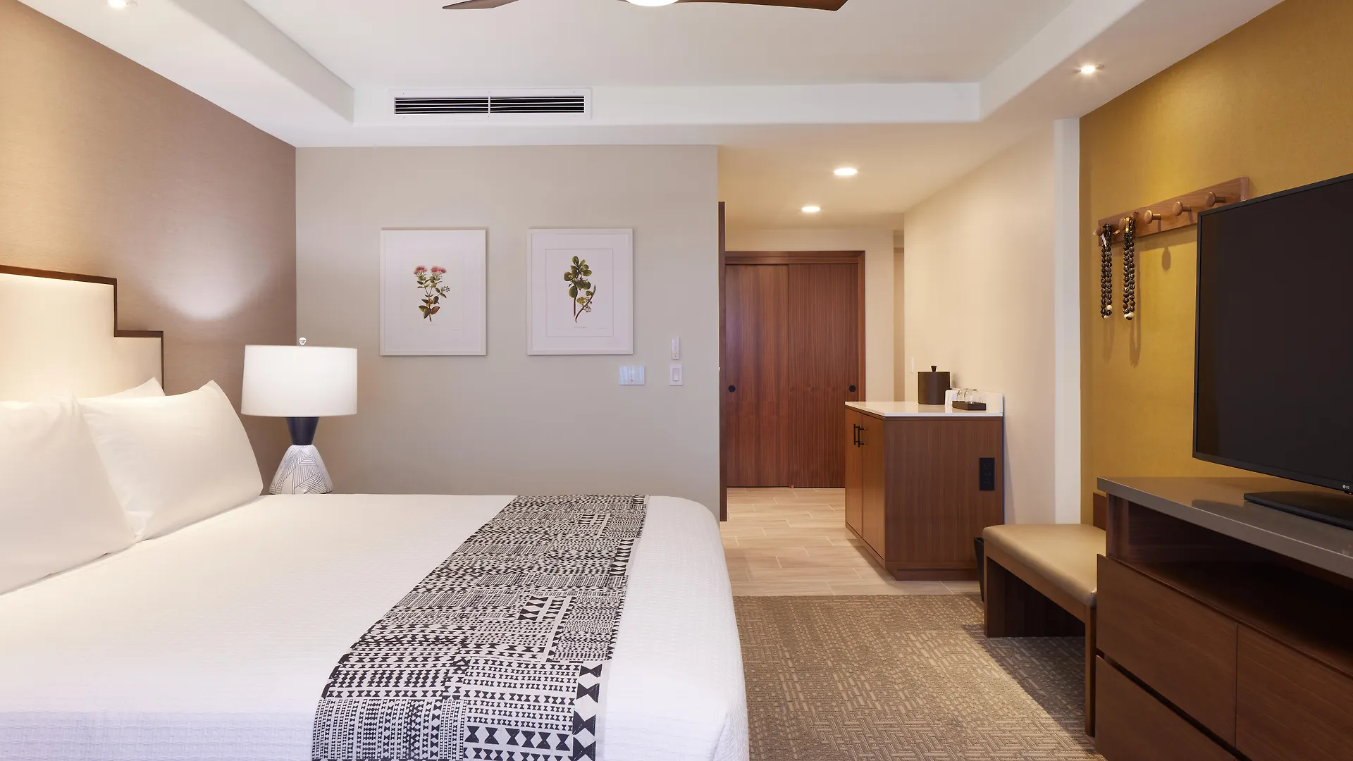 Resort Outrigger Kaʻanapali Beach
