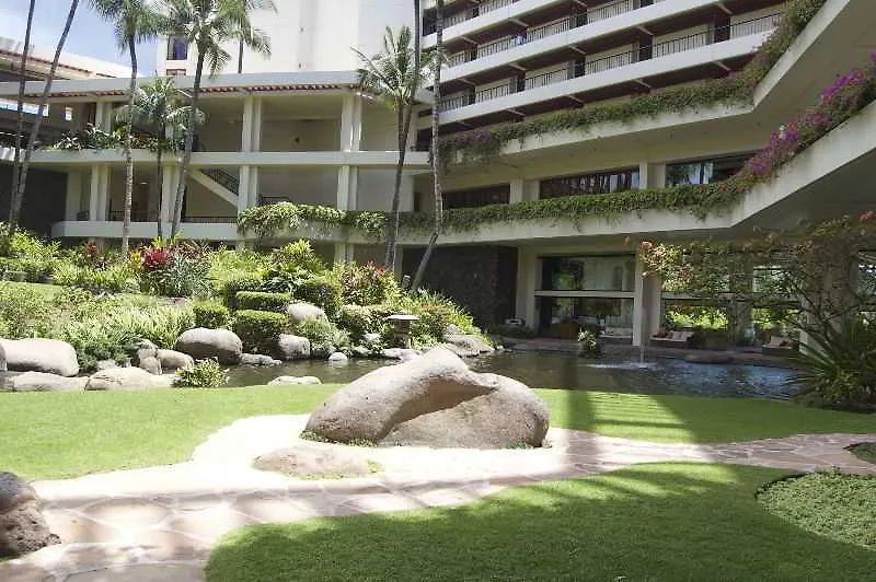 & Golf Resort
