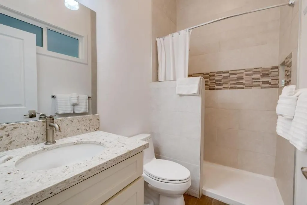 Unit 1 Maui Ohana Modern * Wailuku