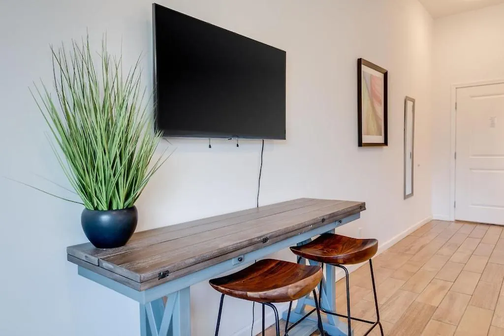 Unit 10 Maui Ohana Modern Wailuku