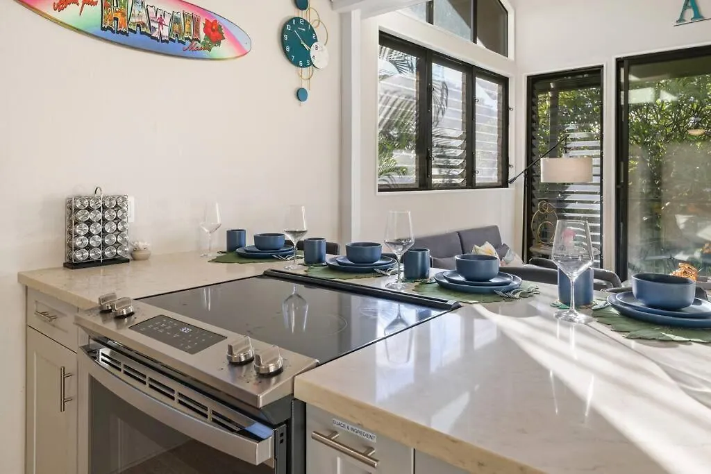 Dom wakacyjny Coral Cove-poolside And Panoramic Ocean View *
