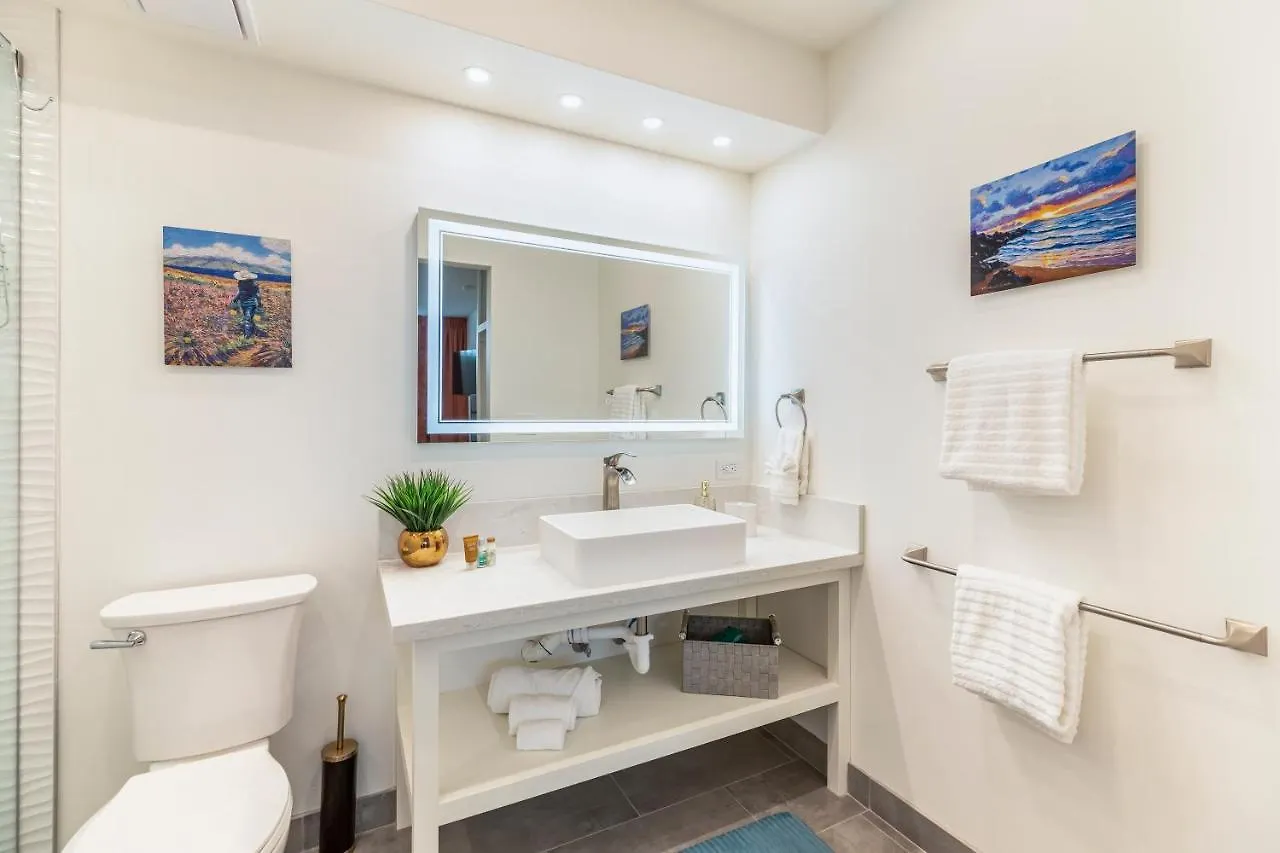 Appartement Rare Upscale Oasis - 2 Bed,2 Bath - Kuau Plaza -