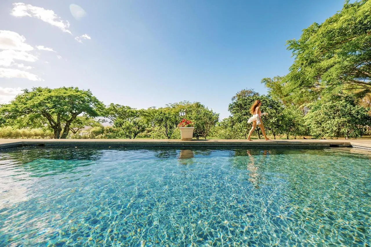 Lumeria Maui, Educational Retreat Center אכסניה *