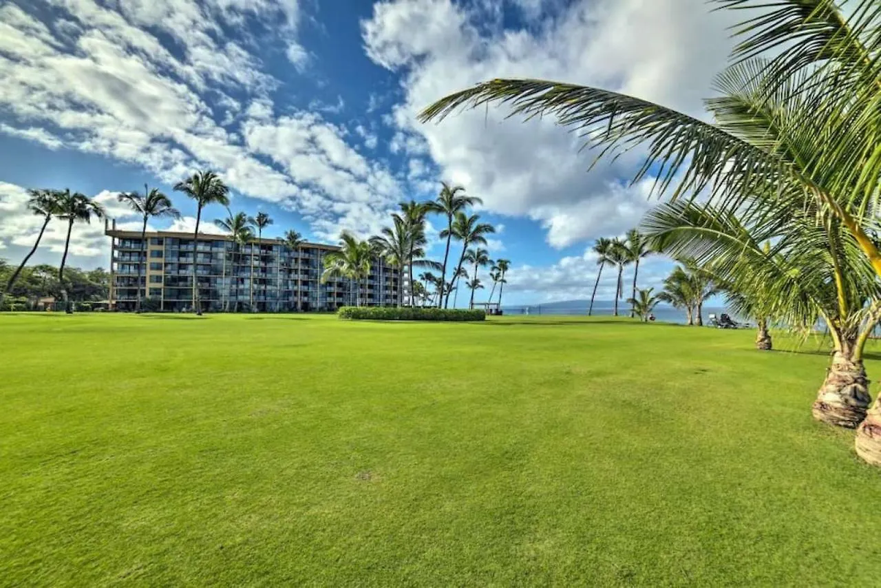 Escape To Your Oceanside Dream In Holiday home