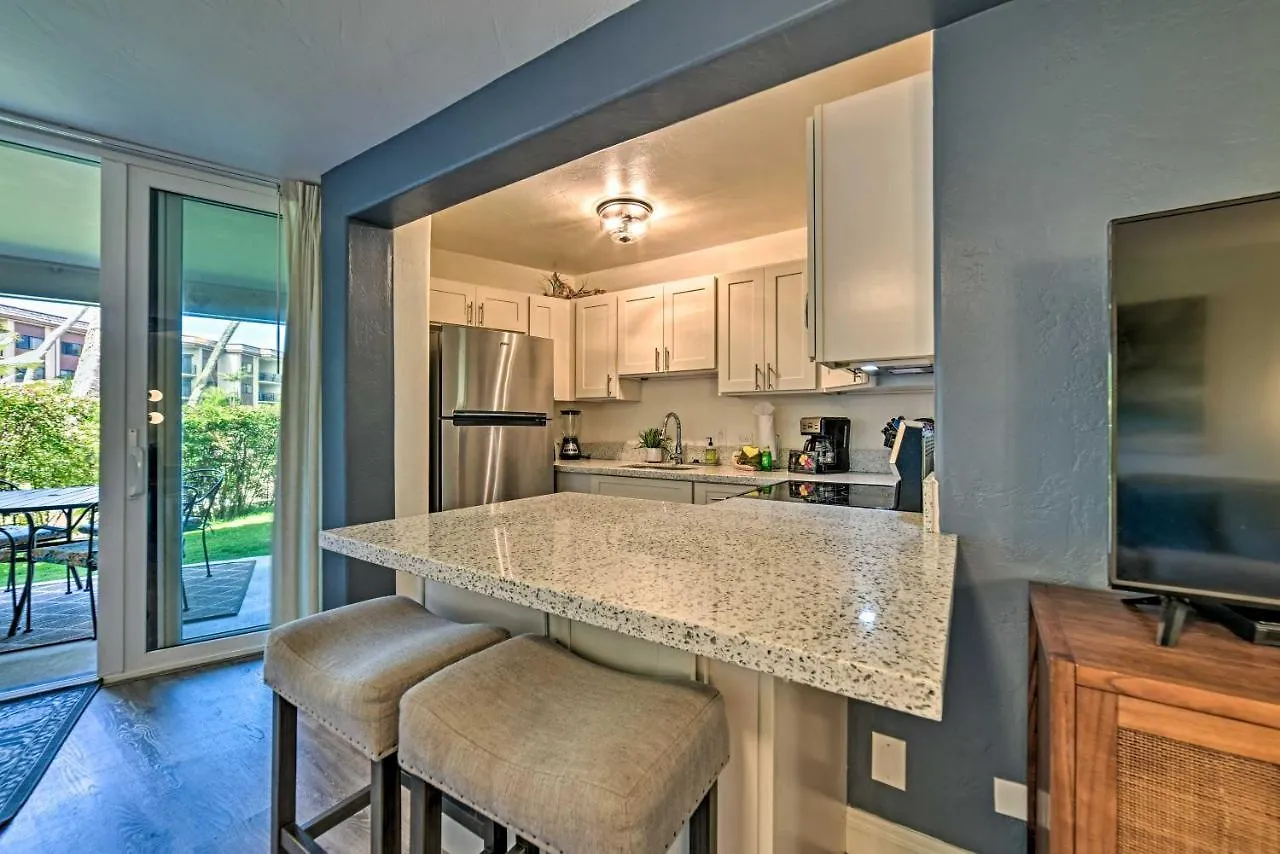 Tropical Getaway With And Pool Access! * Kahana