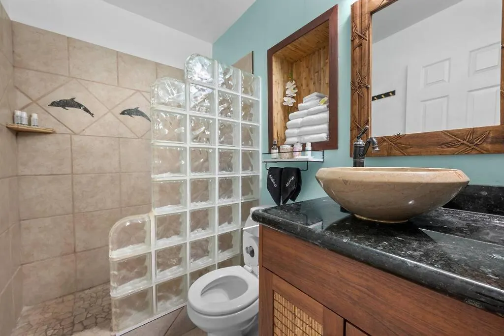 Holiday home Oceanside-spectacular View And Poolside Oasis *
