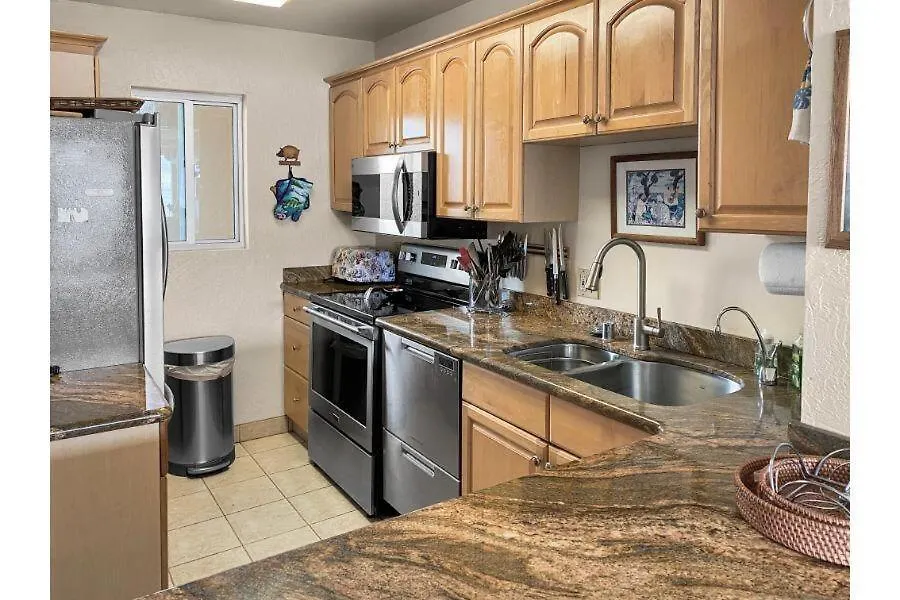 Menehune Shores, #210 Apartmán Kihei