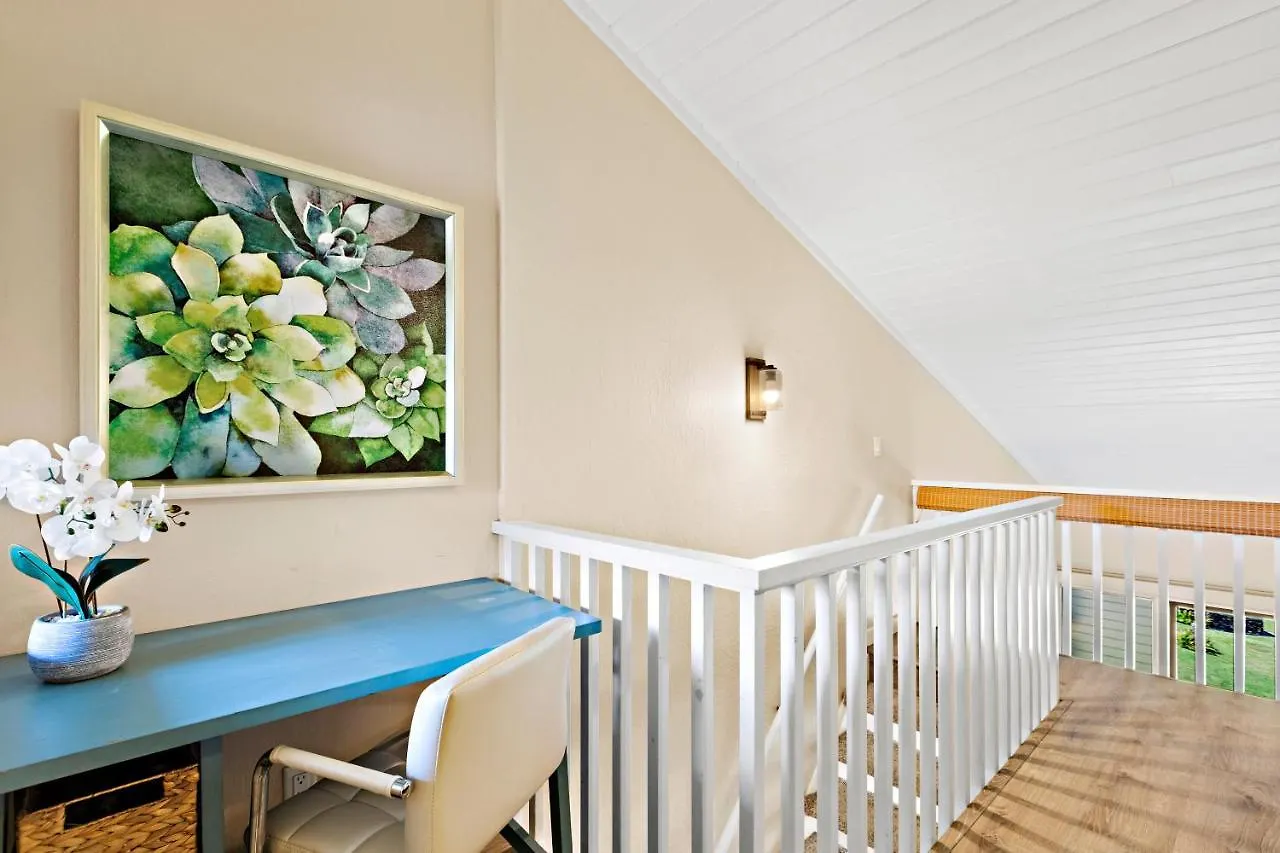 Holiday home Mahina Surf 205