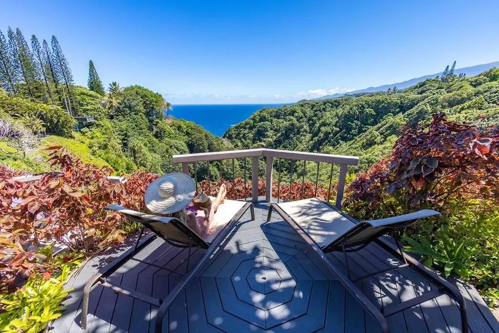Cliff House With Ocean Views In Haiku, Maui Jungle Villa Huelo