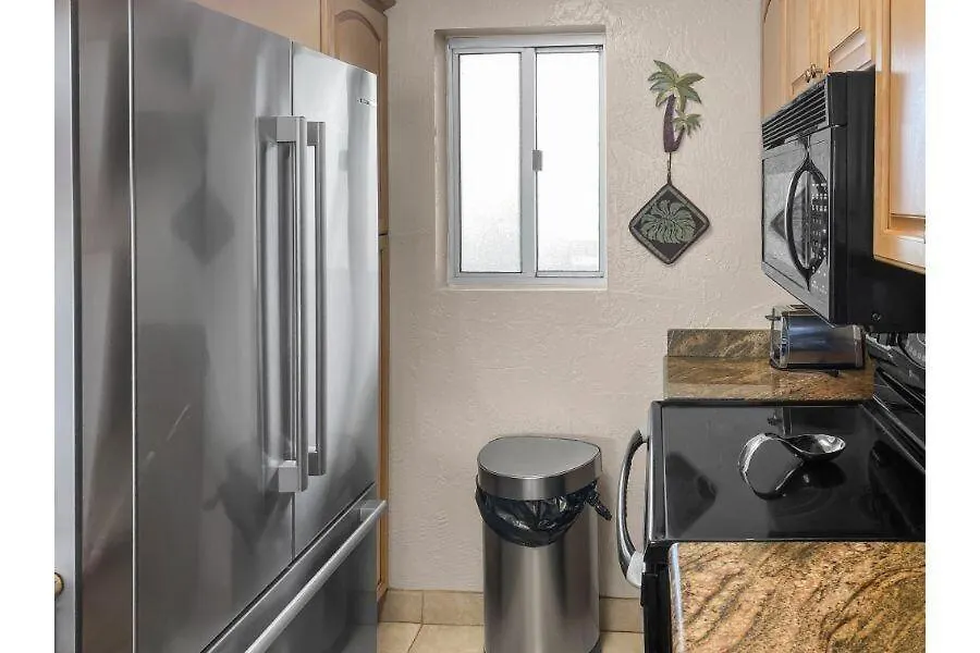 Menehune Shores #209 Apartment *