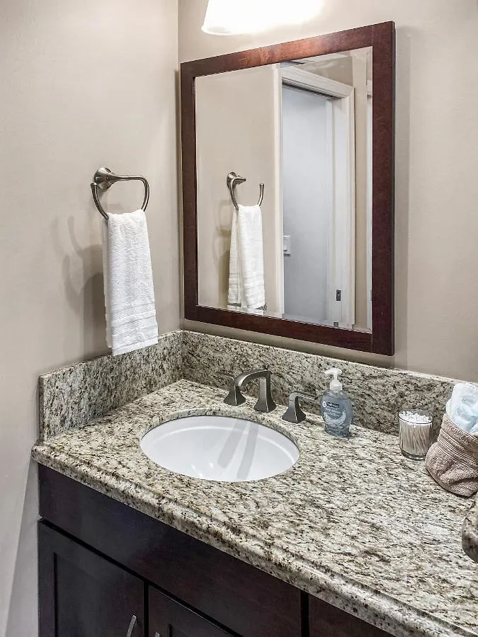 Renovated 2br At Maui Banyan - Pool, Hot Tub, A/c