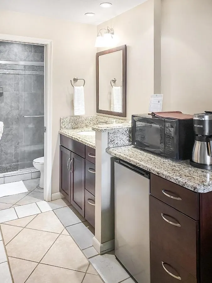 Aparthotel Renovated 2br At Maui Banyan - Pool, Hot Tub, A/c Wailea (Maui)