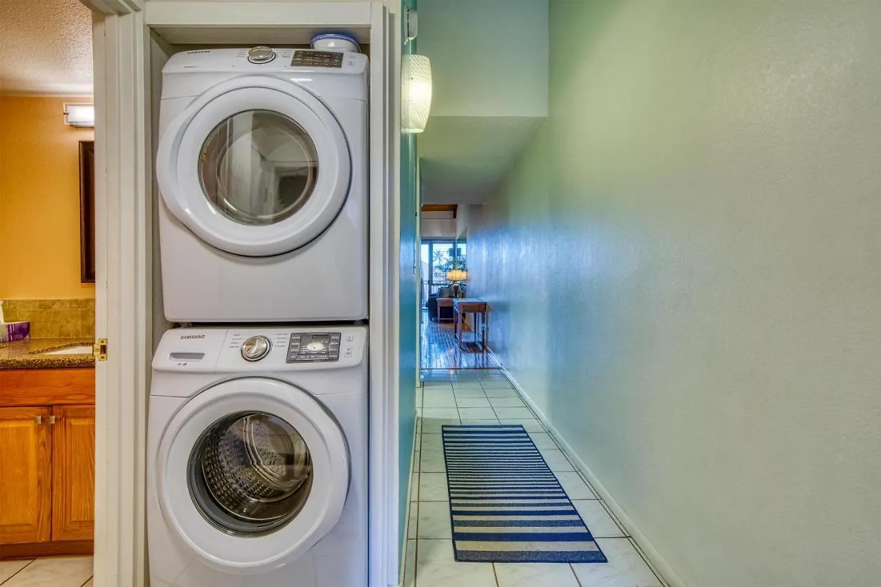 Kamaole Sands 7-406, Courtyard & Ocean Views, Ac Holiday home