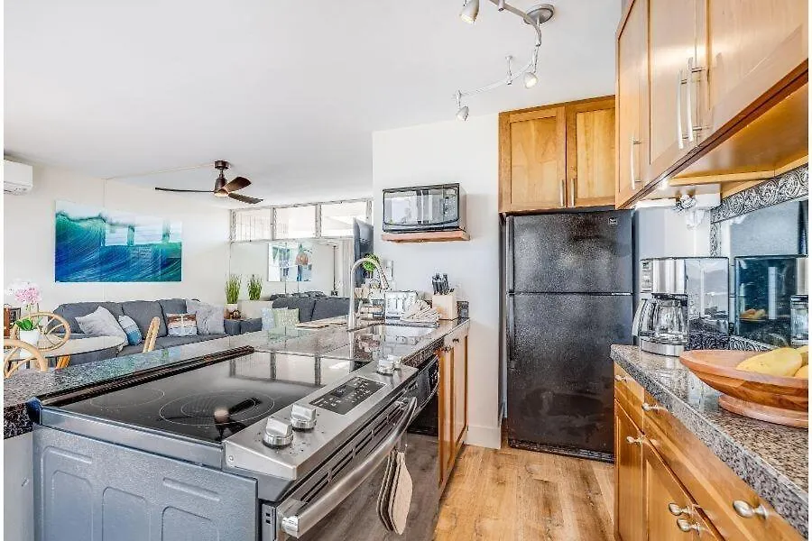Kamaole Nalu, #502^ Apartment