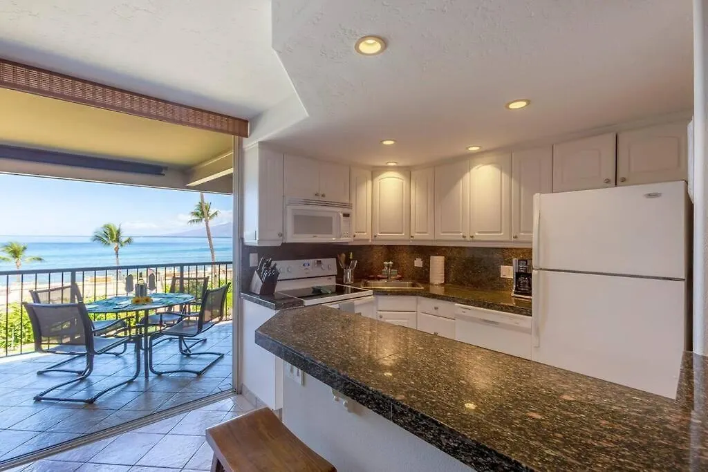 Hale Ono Loa 316- Upgraded Hale Ono Loa Condo, Expansive Ocean Views Apartment