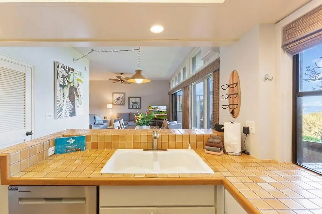 Kapalua Ridge 612- Ground Floor, Ocean View, Updated Kapalua Ridge Apartment Kahana