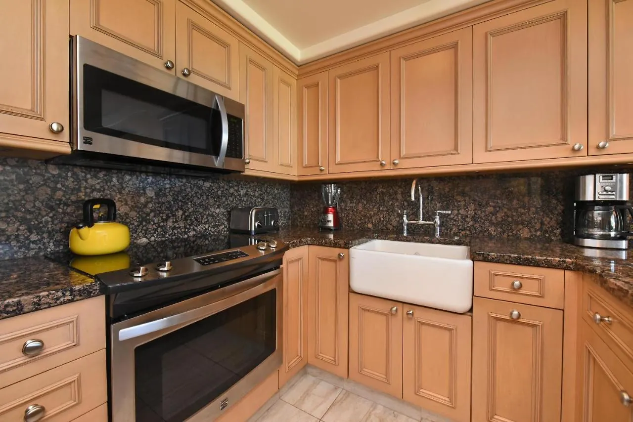 Holiday home Papakea H106