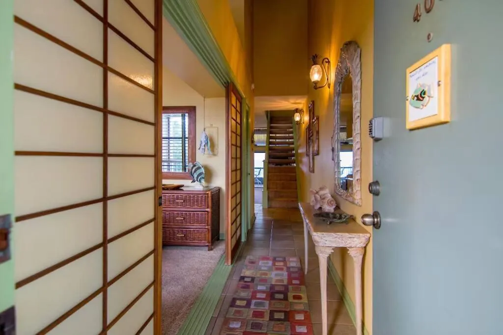 Hale Mahina A406- Floor Oceanfront 2bed Condo, Expansive Views * Kahana