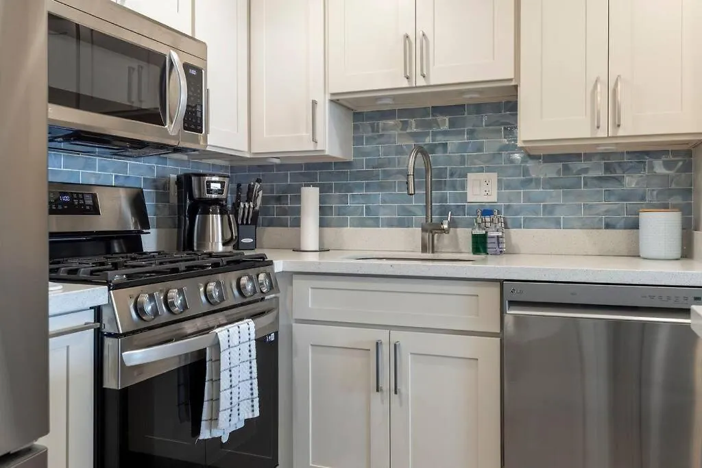 Apartment Kihei Akahi C610- Stunning Remodeled Oceanview In The Heart Of Kihei